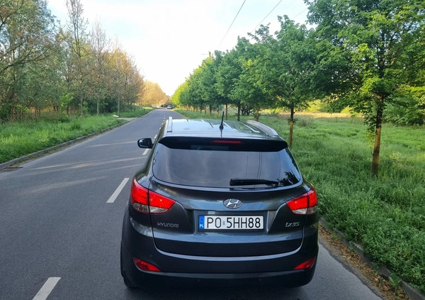 Hyundai ix35 cena 39300 przebieg: 171000, rok produkcji 2010 z Poznań małe 301